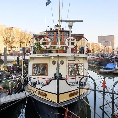 Boatapartment Animathor On Location Rotterdam