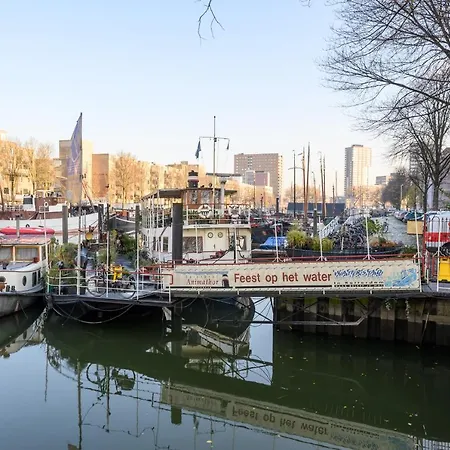 Boatapartment Animathor On Location Rotterdam