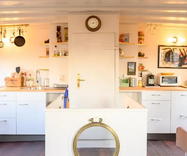 Boatapartment Animathor On Location Tekne *