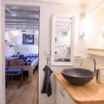 Boatapartment Animathor On Location Tekne *