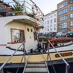 Boatapartment Animathor On Location Tekne