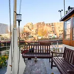 Boatapartment Animathor On Location Tekne Rotterdam